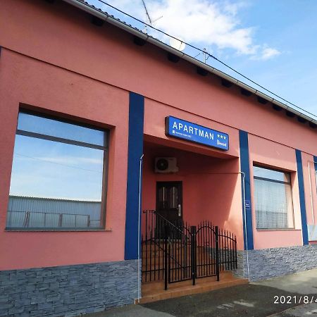 Apartman Tia Osijek Exteriör bild