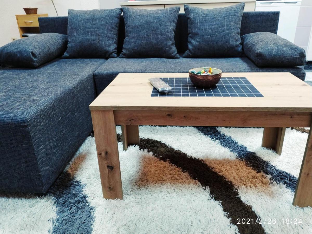 Apartman Tia Osijek Exteriör bild